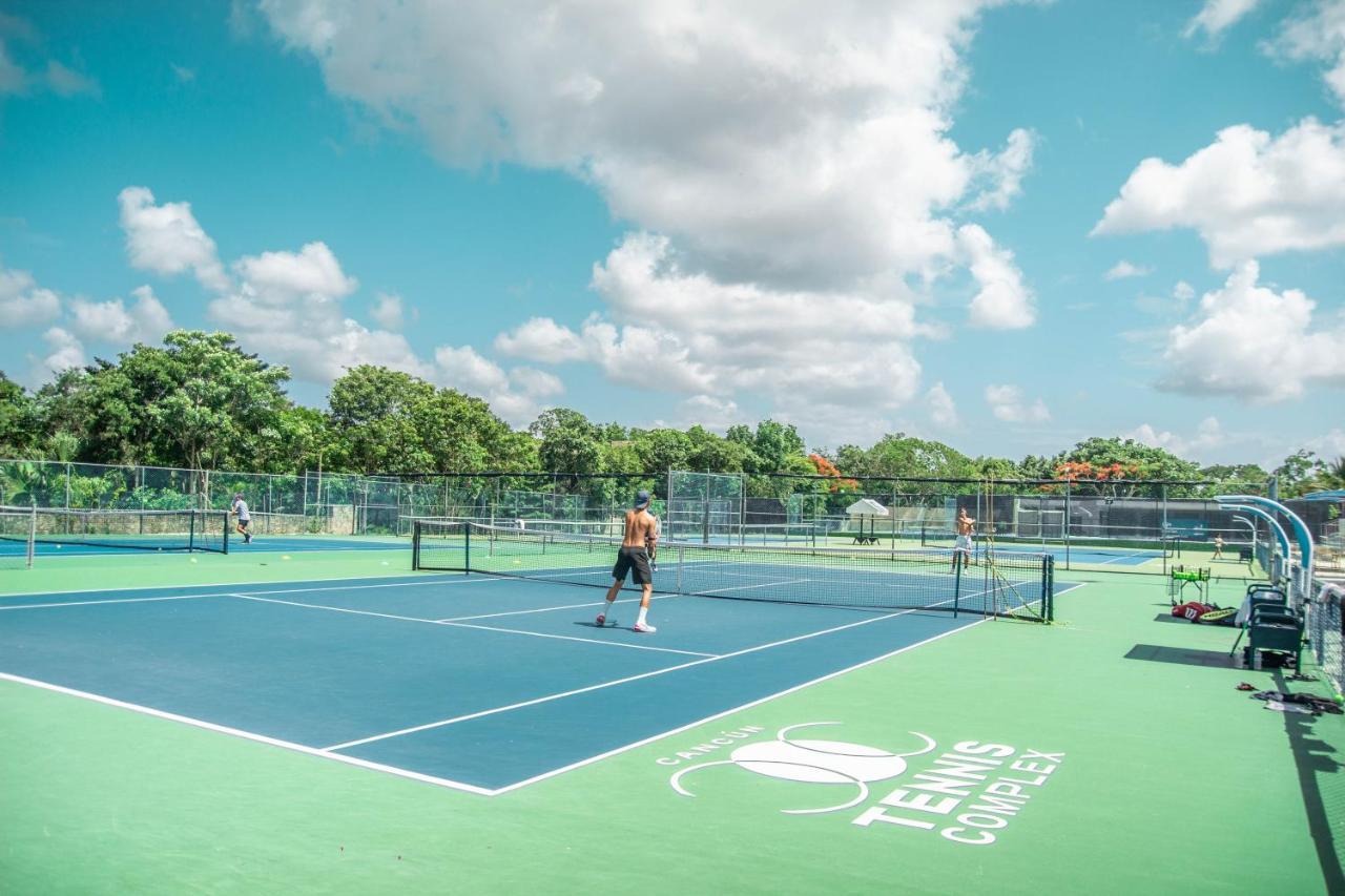 Cancun Tennis Inn Канкун Екстериор снимка