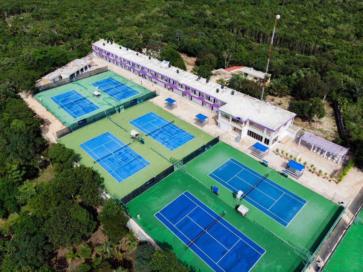 Cancun Tennis Inn Канкун Екстериор снимка