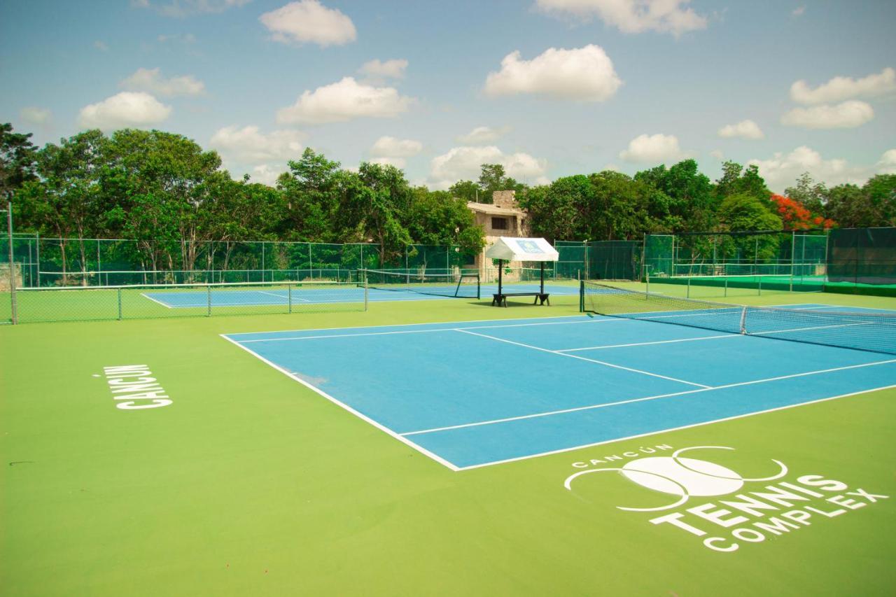 Cancun Tennis Inn Канкун Екстериор снимка