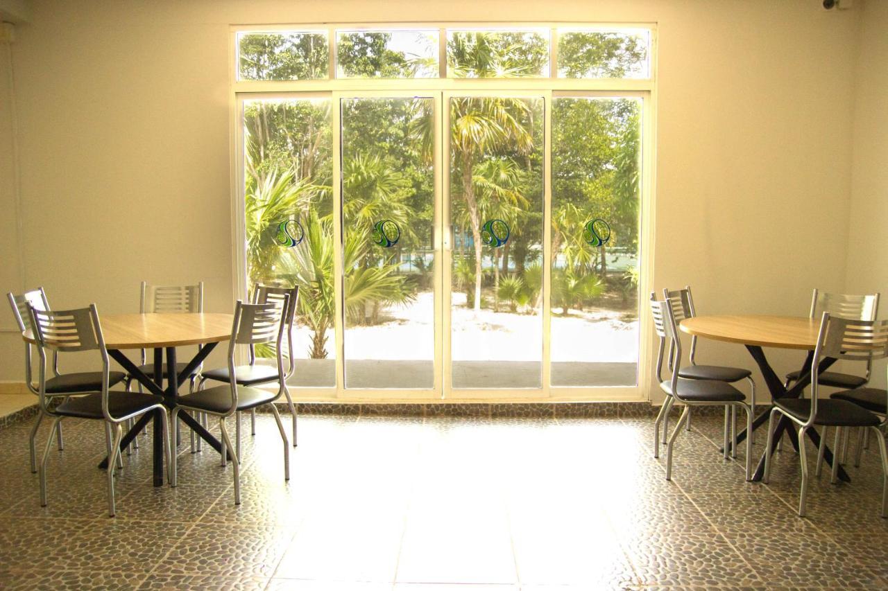 Cancun Tennis Inn Канкун Екстериор снимка