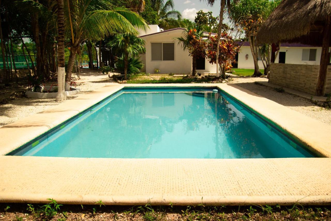 Cancun Tennis Inn Канкун Екстериор снимка